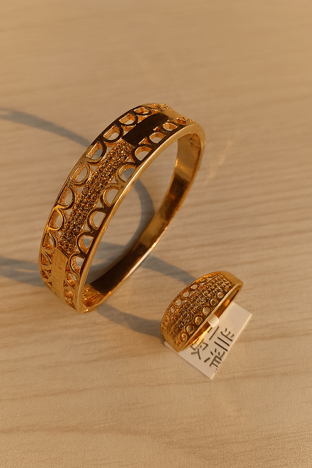 Dual Style Gold-Tone Jewelry Set Dual Style Gold-Tone Jewelry Set